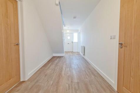 spacious entrace