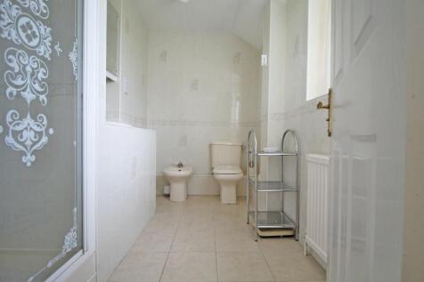 bed one en-suite