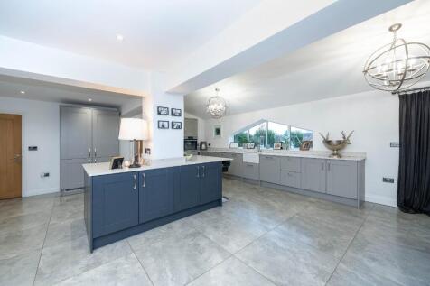 Kitchen Day Room