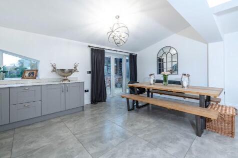 Kitchen Day Room