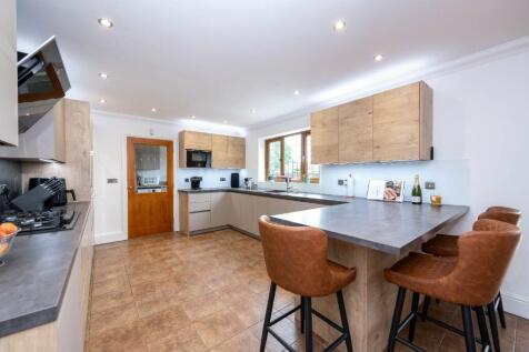 Kitchen Day Room