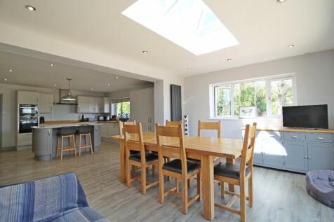 Kitchen Day Room