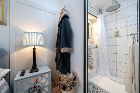 En suite