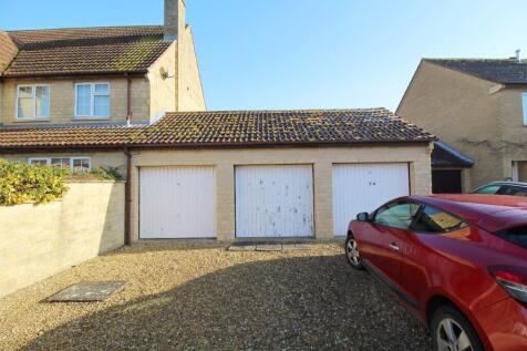 Middle Garage