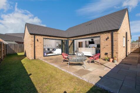 Bi-folds