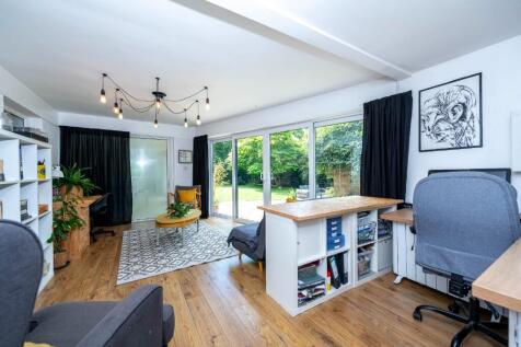 Studio/Office
