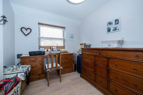 Bedroom/Home Office