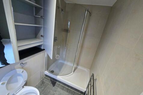 En-Suite 2