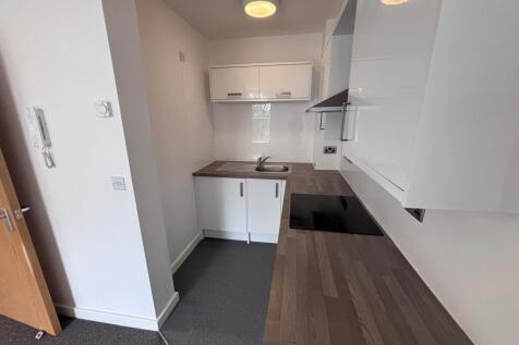 Flat 6 kitchen