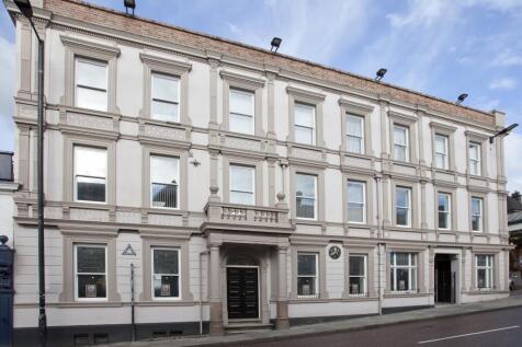 the Vic - Front (1) 