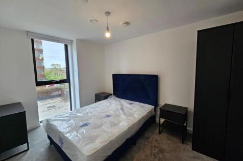 212 Bedroom 1