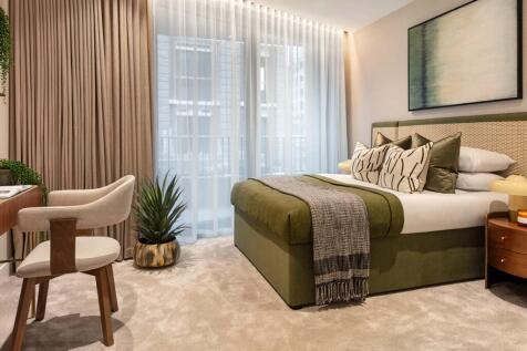Guests won&#39;t want to leave your spacious 2nd bedroom