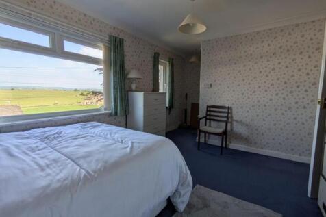 new bedrom with view.jpg