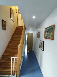 hallway.jpg