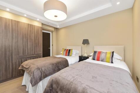 75BC Bed 3 2.jpg