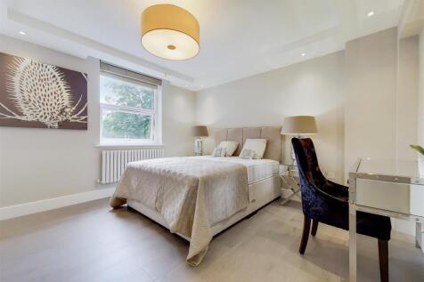 6_Main Bedroom-1 (1).jpg