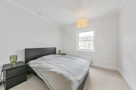 Bedroom photo 1.jpg