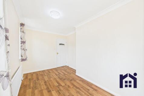 Reception room/bedroom five