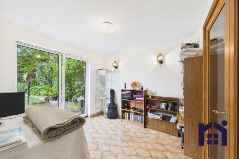 Garden room