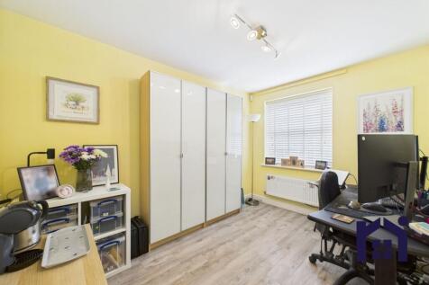 Snug/home office