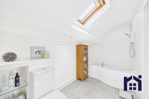 En suite bed one