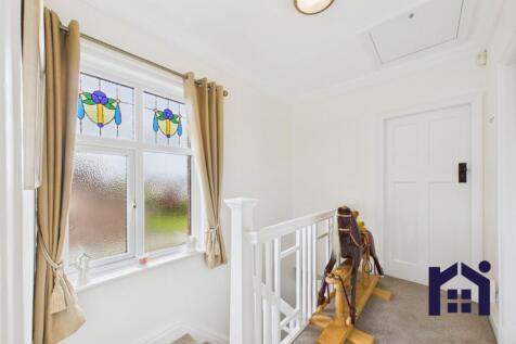 First floor landing