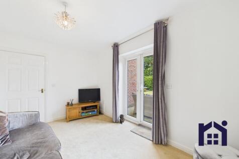 Snug/dining room