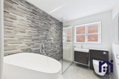 Jack &amp; Gill Bathroom