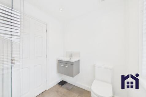 En suite to master