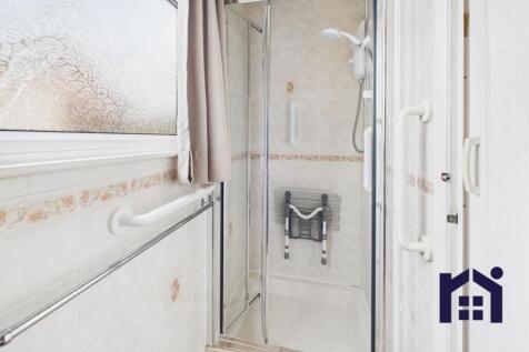 Upstairs bathroom