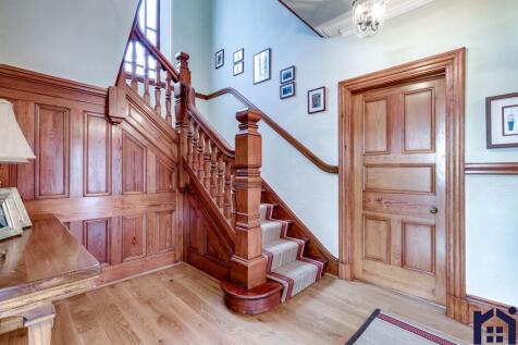 Gorgeous panelling