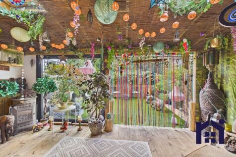 Garden room