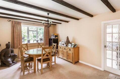 Dining room.jpg