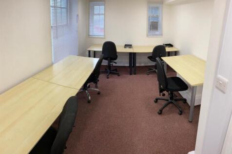 Office 9 _ 5 desk.jpg