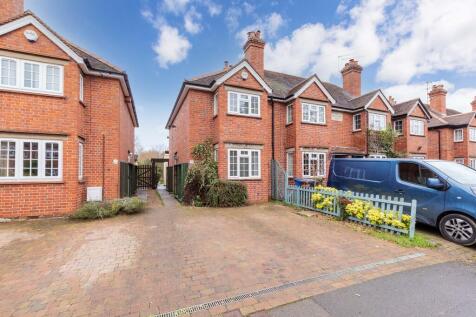 19 Goldenball Lan...