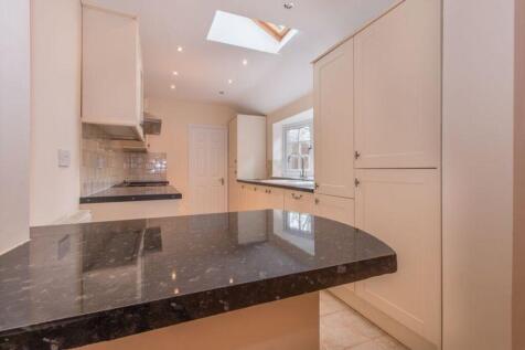 47010_5541539_IMG...