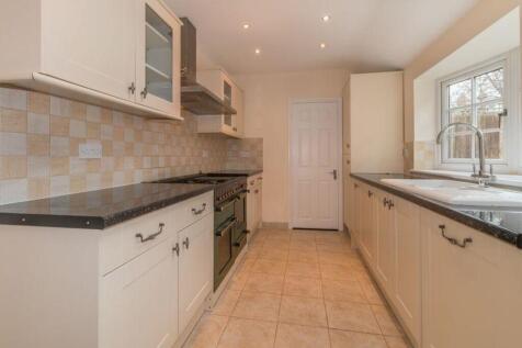 47010_5541539_IMG...