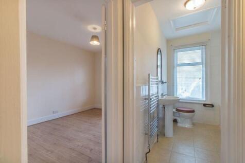 47010_5541539_IMG...