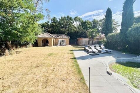 Property Image 32