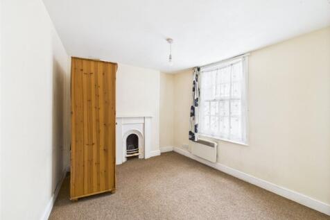 Top Floor Flat