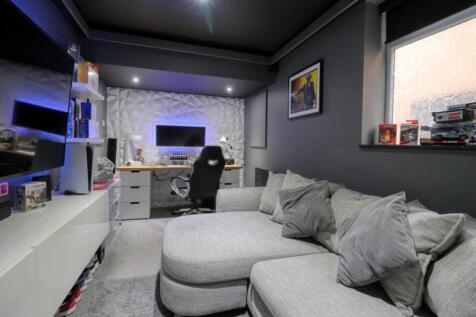 Office/Cinema Room