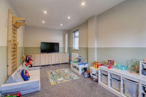 Play Room/Reception Room