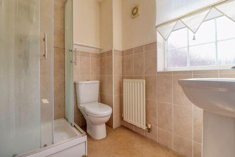 Bedroom One En-Suite 