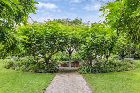 Square Gardens