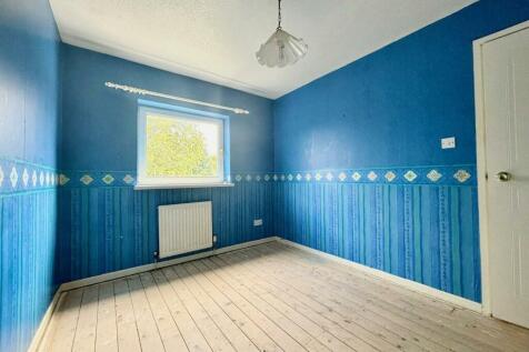 OTHER BLUE ROOM.jpg