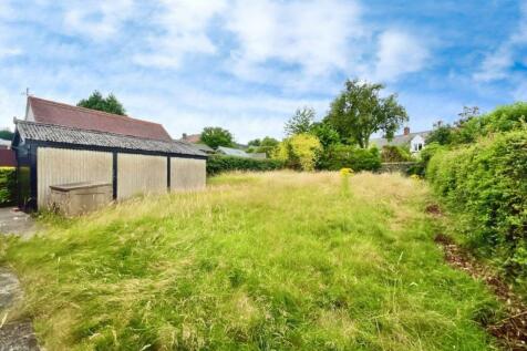 5b9d78c7-bakc 20garden.jpg