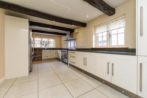 kitchen 1.jpg