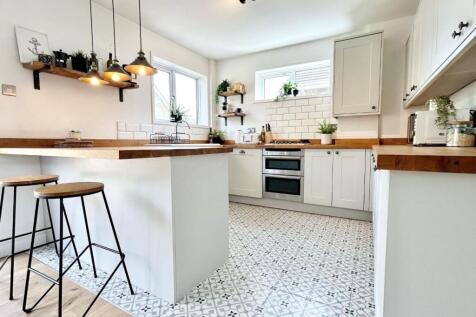 kitchen 1.jpg