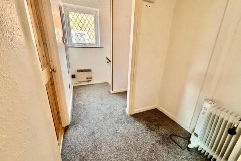 28 Kirton New 7.jpg