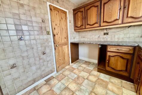 28 Kirton new 10.jpg